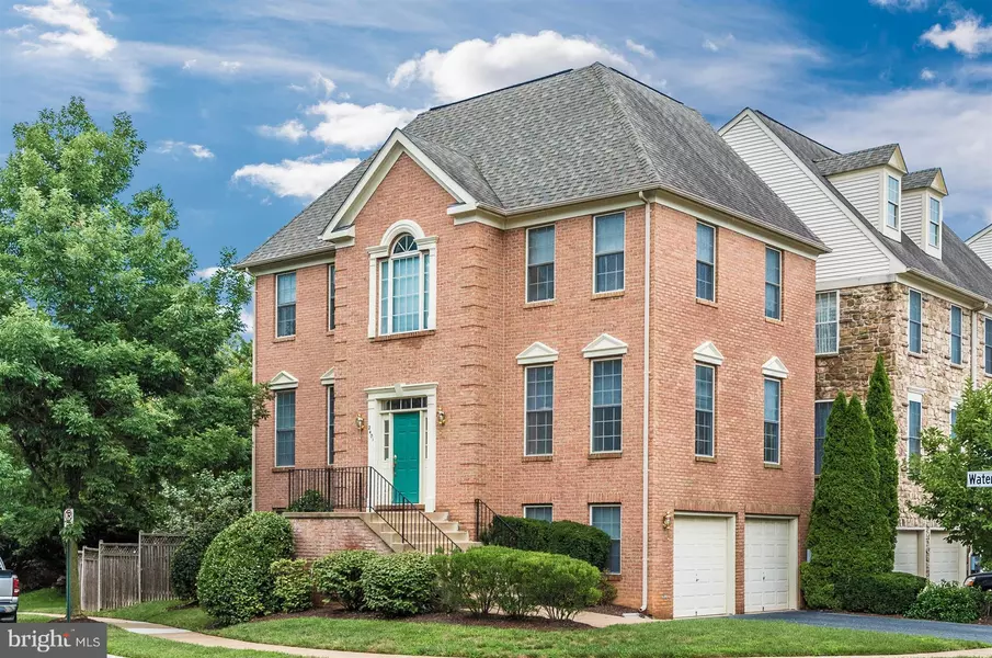 2401 RIPPLING BROOK RD, Frederick, MD 21701