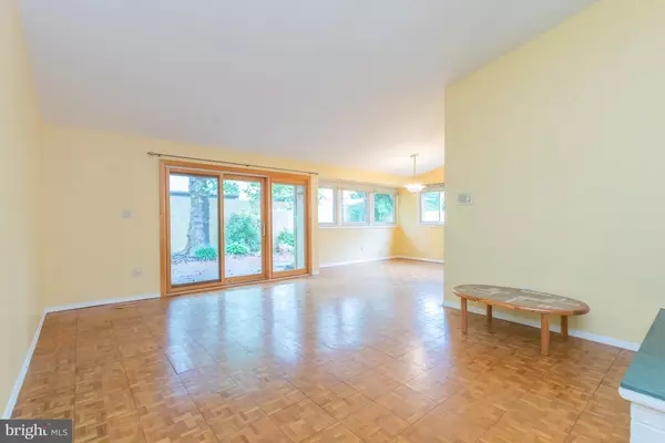 Columbia, MD 21045,5360 RED LAKE CT