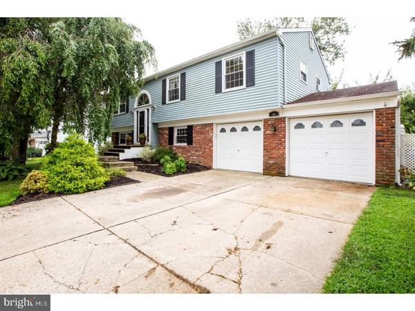 40 COACHMAN DR, Bordentown, NJ 08505