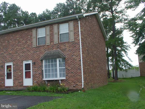 100 WARREN CIR, Stephens City, VA 22655