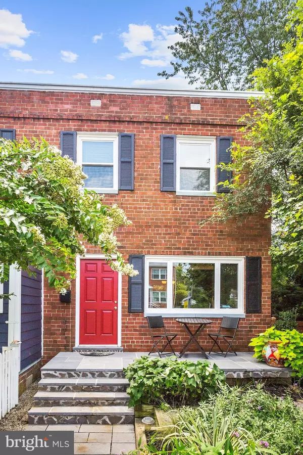 503 BELLEFONTE AVE E, Alexandria, VA 22301