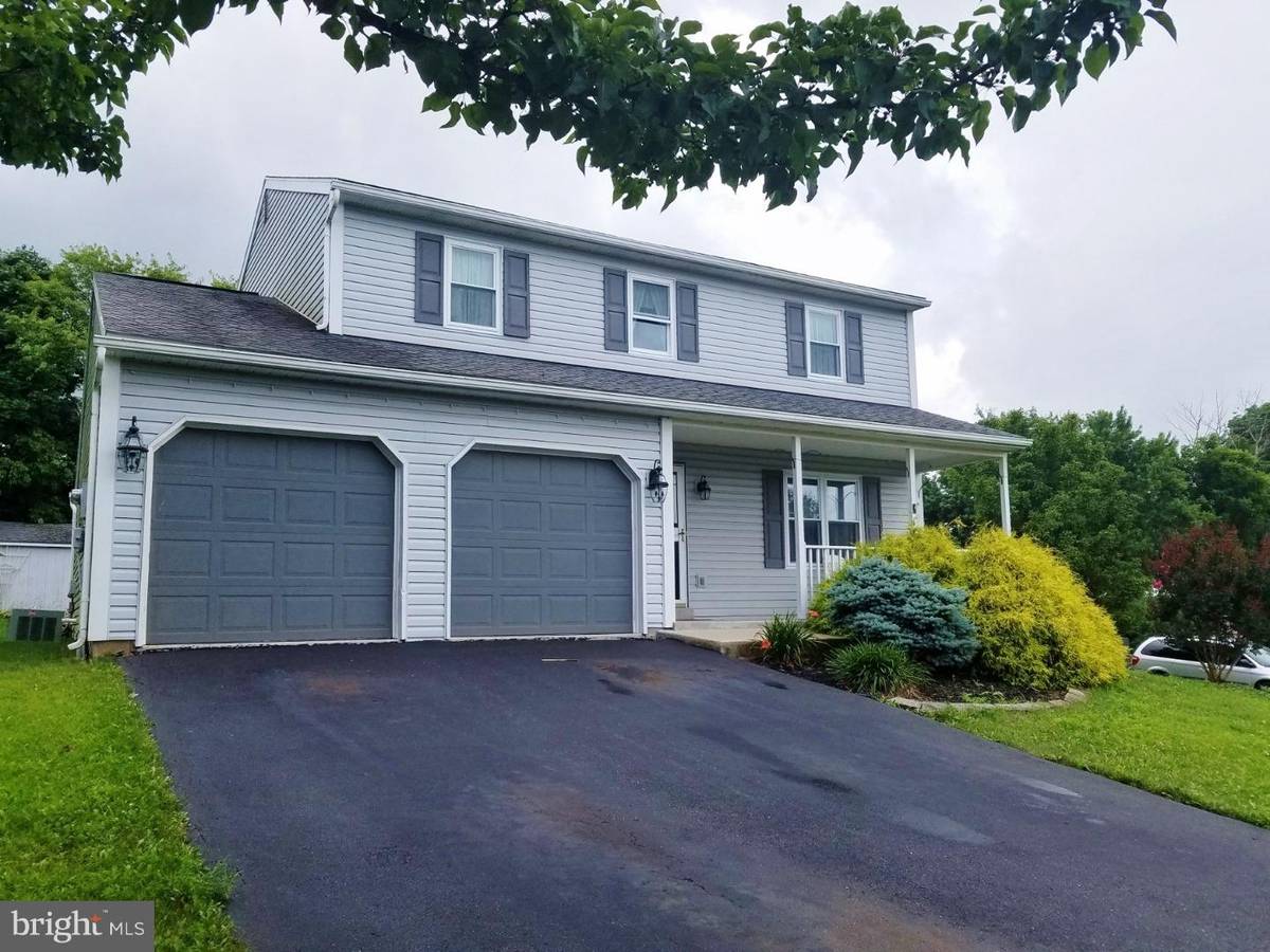 Douglassville, PA 19518,603 MEADOWCREST LN