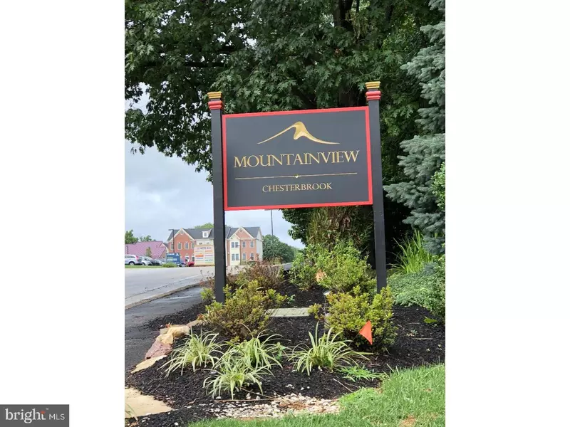 404 MOUNTAIN VIEW DR, Chesterbrook, PA 19087