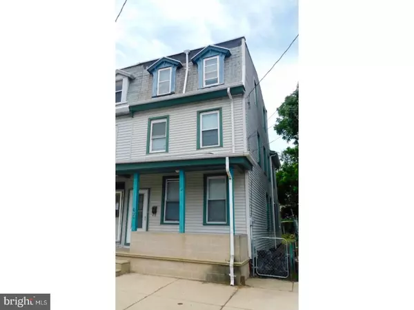 329 MIDDLESEX ST, Gloucester City, NJ 08030