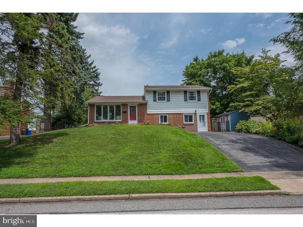 14 WILLOWBROOK RD, Broomall, PA 19008