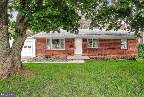 37 MUMMA AVE, Hanover, PA 17331