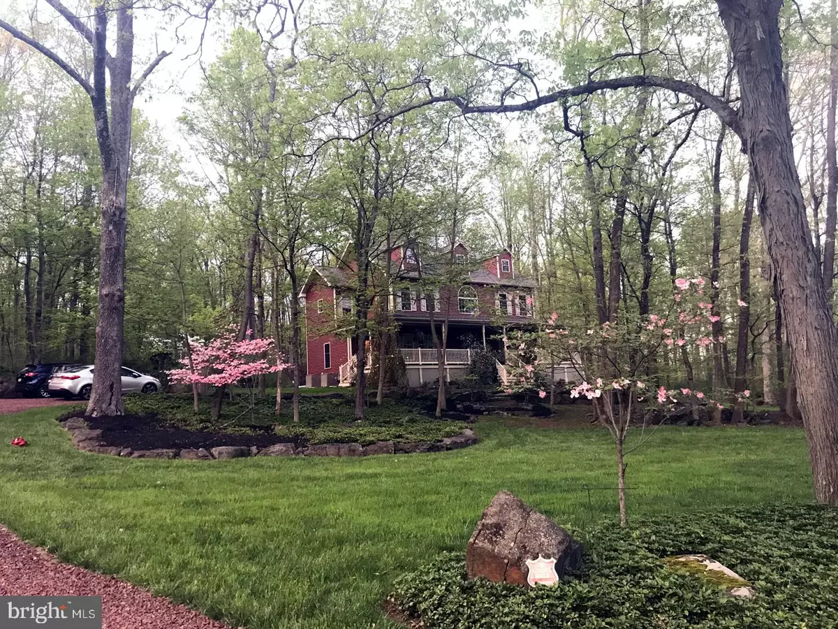 Upper Black Eddy, PA 18972,451 LONELY COTTAGE RD