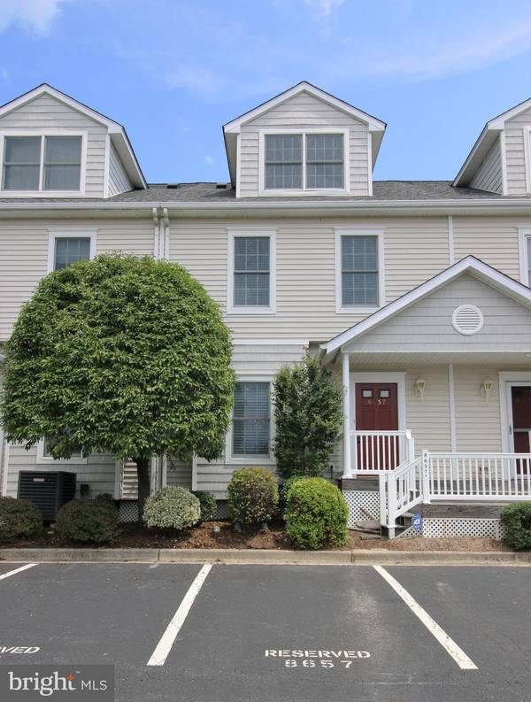 8657 BAYWALK SQ, Chesapeake Beach, MD 20732