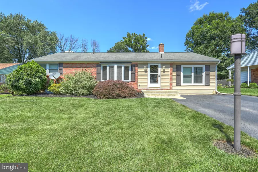 2473 CRYSTAL LN, York, PA 17402