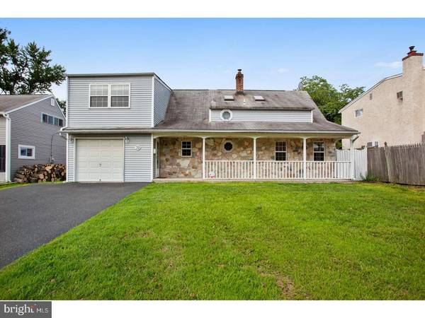 39 GINGERBUSH RD, Levittown, PA 19057