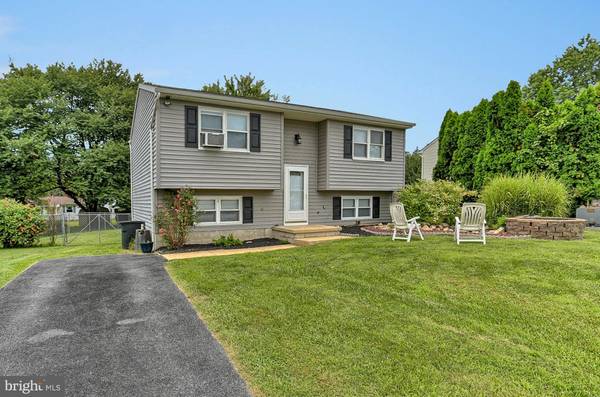 Wrightsville, PA 17368,825 FISHERMANS CIR