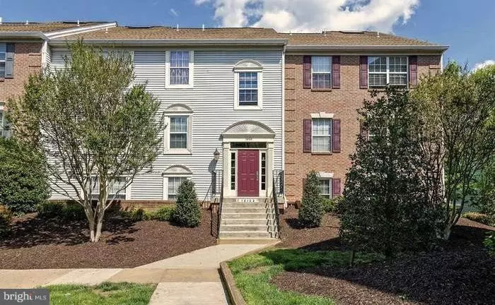 Fairfax, VA 22033,12103 GREENWAY CT #202