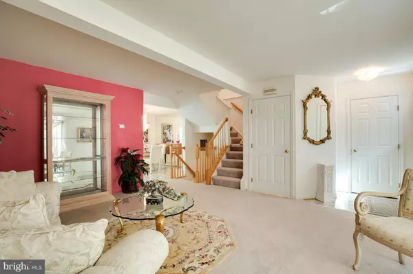 Chantilly, VA 20152,25431 MORSE DR