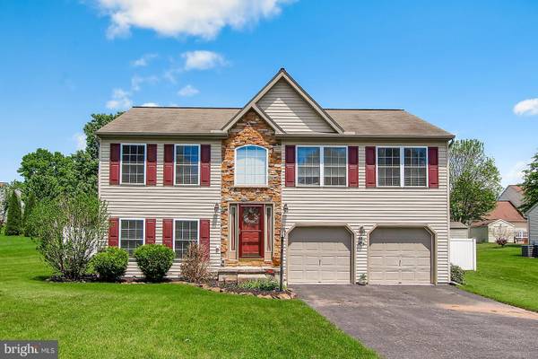 111 CRANBROOK DR, Dover, PA 17315