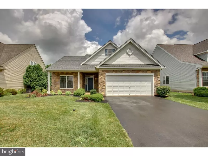 640 N SETTLERS CIR, Warrington, PA 18976