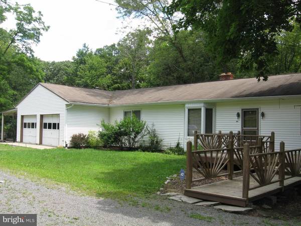 885 QUAINT ACRES LANE, Berkeley Springs, WV 25411