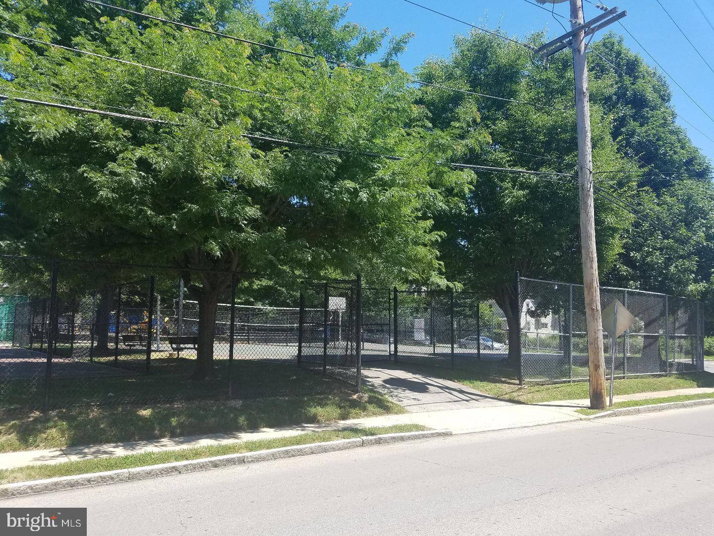 Ardmore, PA 19003,108 W SPRING AVE #16