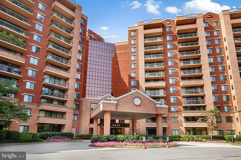 2230 GEORGE C MARSHALL DR #924, Falls Church, VA 22043