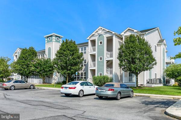 9742 GOLF COURSE RD #202, Ocean City, MD 21842