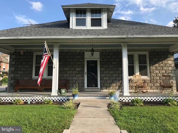 201 MOUNTAIN RD, Dillsburg, PA 17019