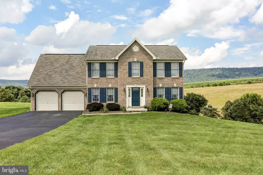 4 HERR CT, Newport, PA 17074