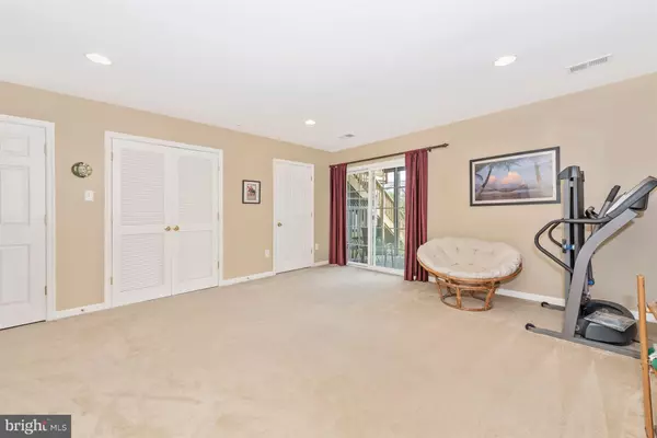 Mount Airy, MD 21771,7 READING CT