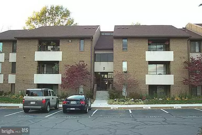 507 FLORIDA AVE #101, Herndon, VA 20170