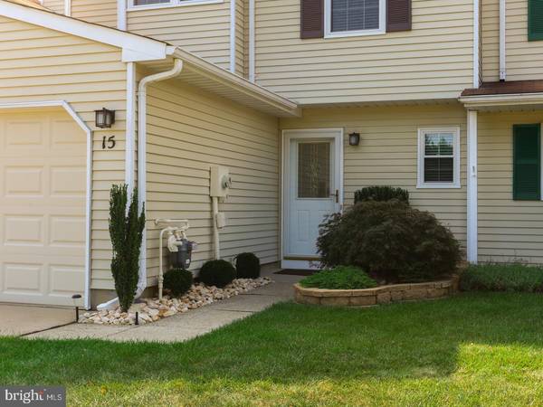 15 EXETER CT, Bordentown, NJ 08505