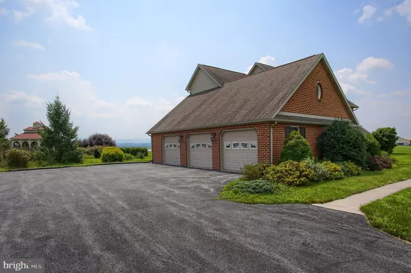 Shippensburg, PA 17257,520 RIDGE RD