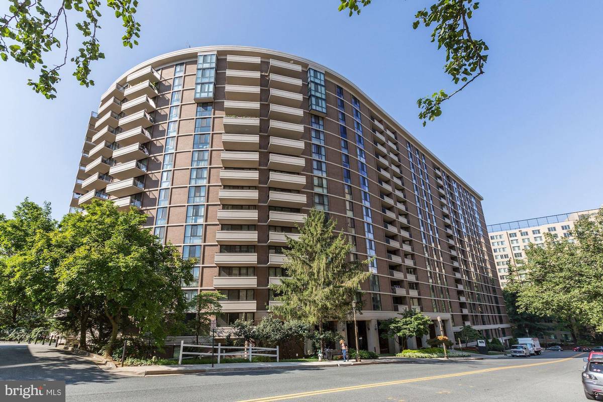 Chevy Chase, MD 20815,4620 PARK AVE #302W