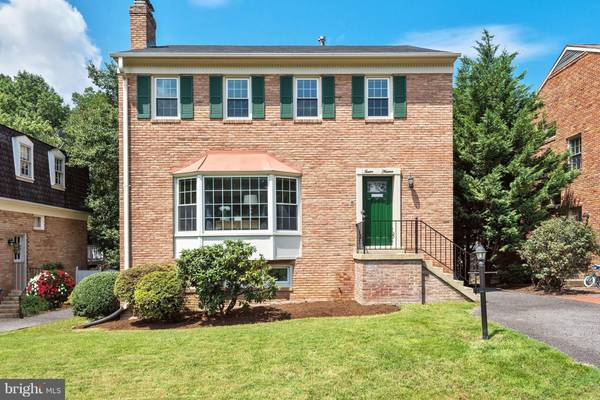 1214 COLONIAL RD, Mclean, VA 22101