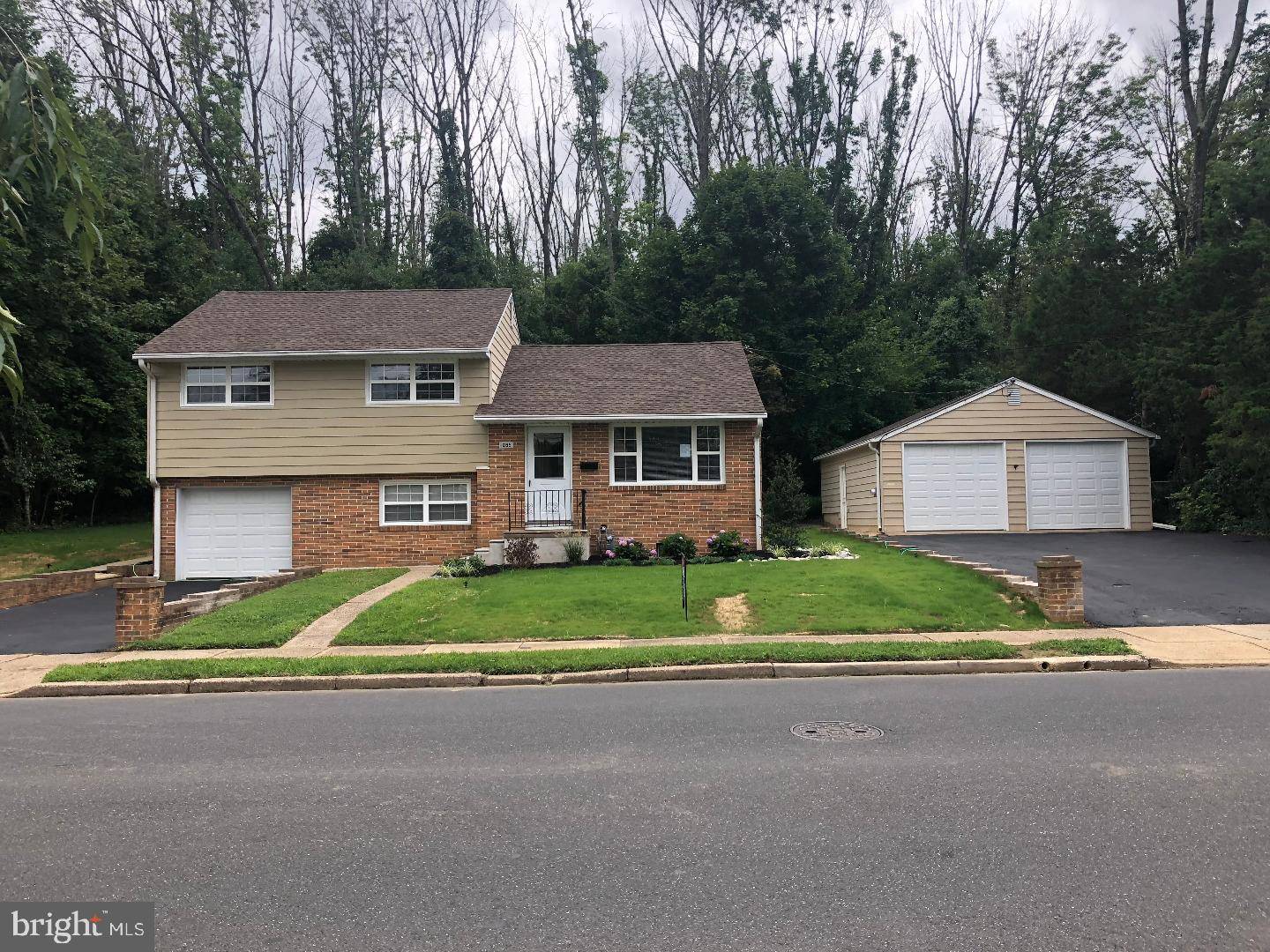 1065 MAPLE AVE, Glenside, PA 19038