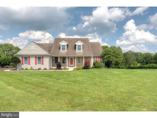 2661 KUTZTOWN RD, Pennsburg, PA 18073