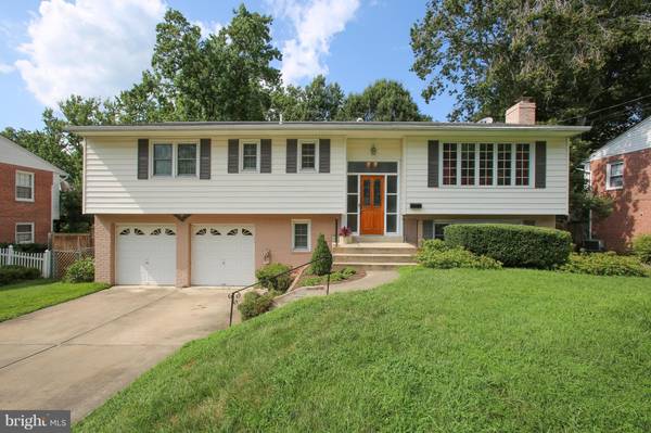 8310 BOUND BROOK LN, Alexandria, VA 22309