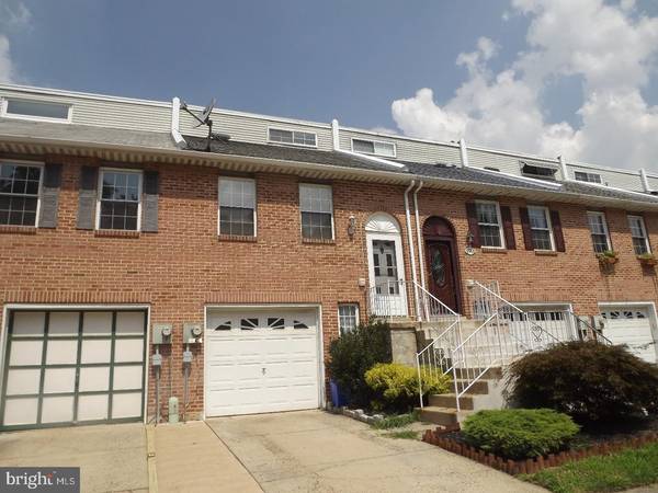 9904 CRESTMONT AVE, Philadelphia, PA 19114