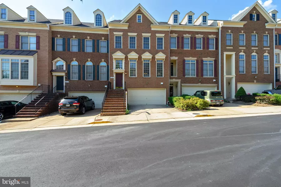 5408 EDSALL RIDGE PL, Alexandria, VA 22312