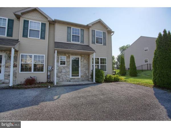 710 GOLDEN DR, Blandon, PA 19510