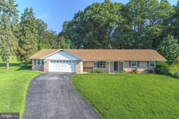 533 COTTAGE PL, Red Lion, PA 17356