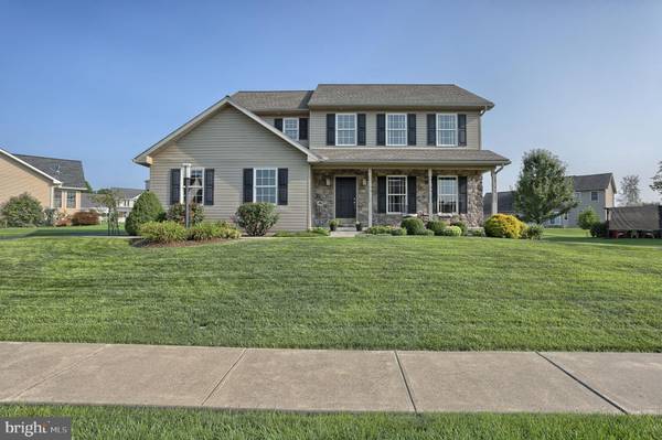 30 ELIZABETH RUN DR, Fredericksburg, PA 17026