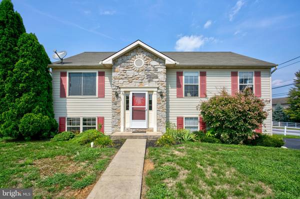 109 ASHLEY DR, Marietta, PA 17547