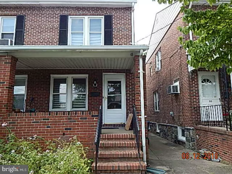 33 MYRTLE ST, Lawrence, NJ 08648