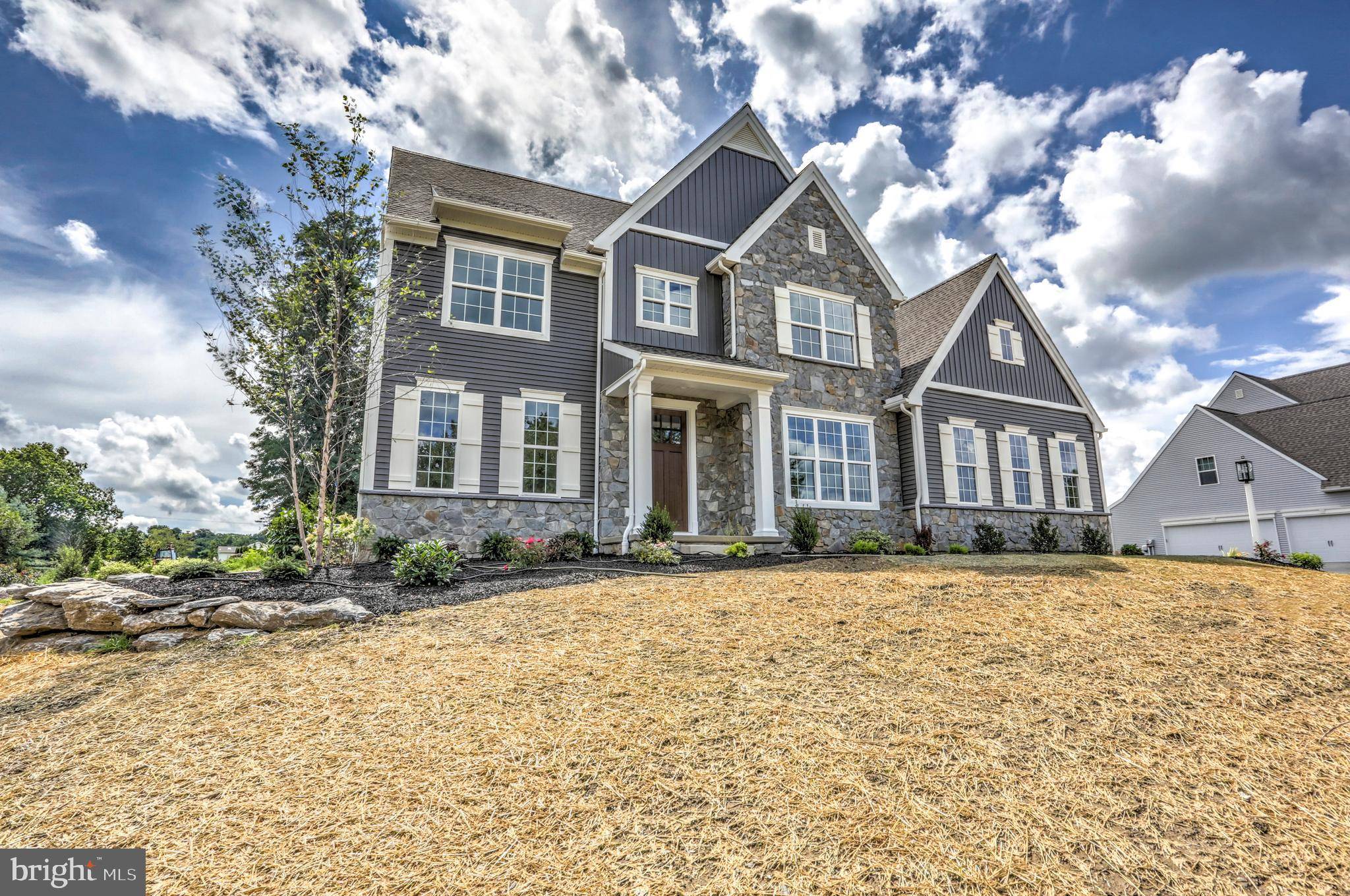 Lancaster, PA 17602,260 STRASBURG PIKE #2