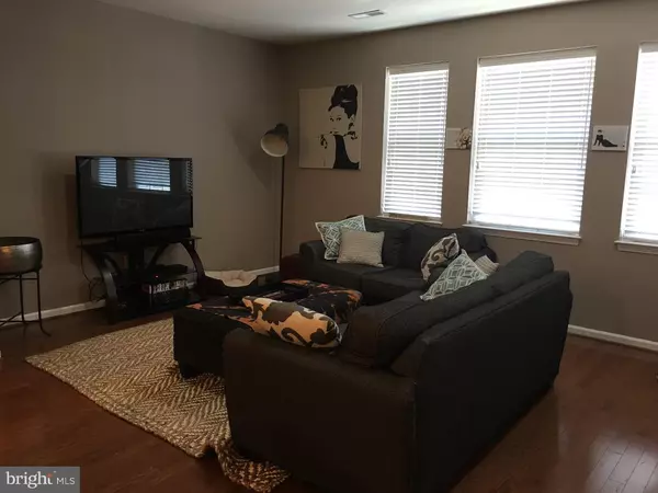 Philadelphia, PA 19129,4469 DRIFTWOOD DR #124