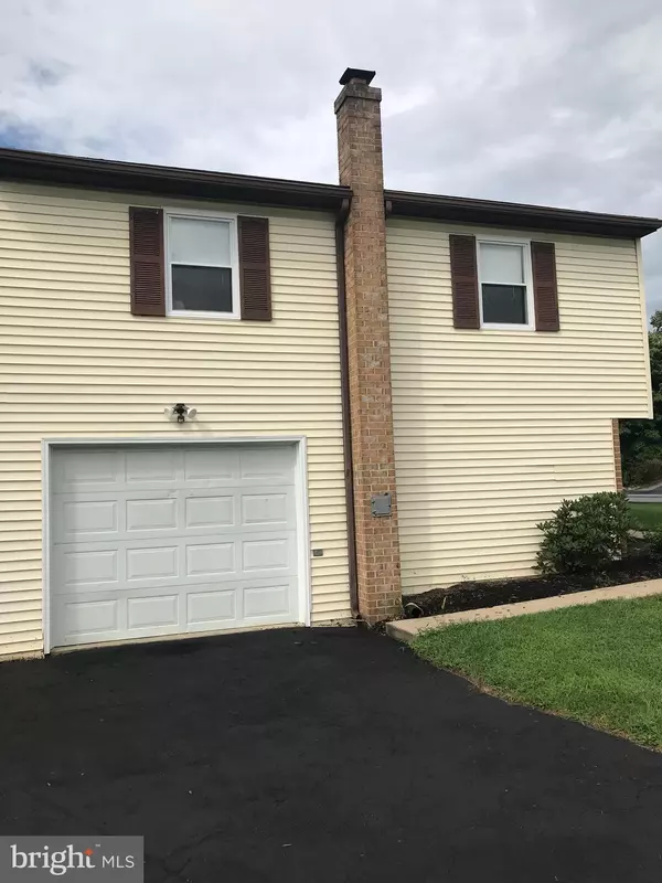 Lebanon, PA 17042,633 MEADOW DR