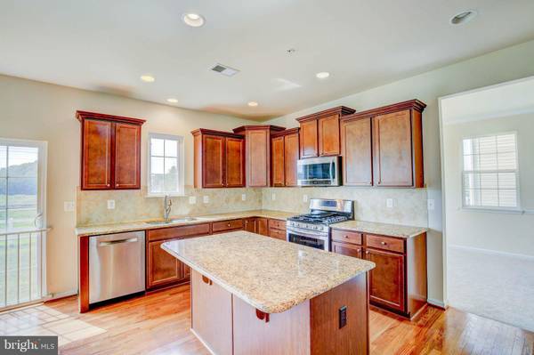 Waldorf, MD 20602,11927 WINGED FOOT CT