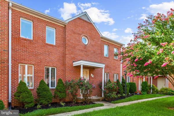 4 ROCKCREST CIR, Rockville, MD 20851