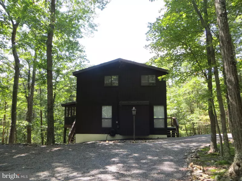 354 ANIMIKEAN RIDGE, Hedgesville, WV 25427