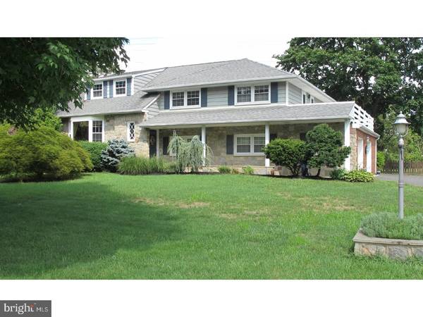 113 WAYNE DR, Cinnaminson, NJ 08077