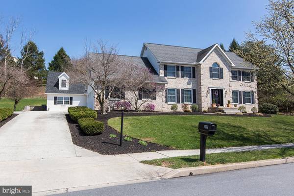 307 E MEADOW DR, Mechanicsburg, PA 17055