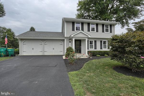 246 HARVEY RD, Hershey, PA 17033